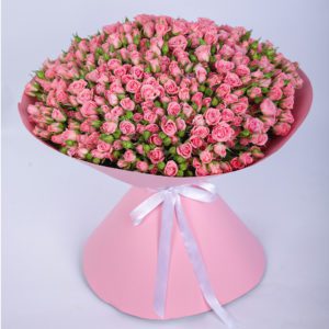 Enticing Pink Spray Rose Bouquet